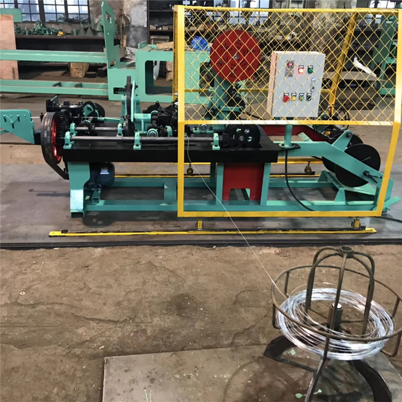 cs c barbed wire making machine